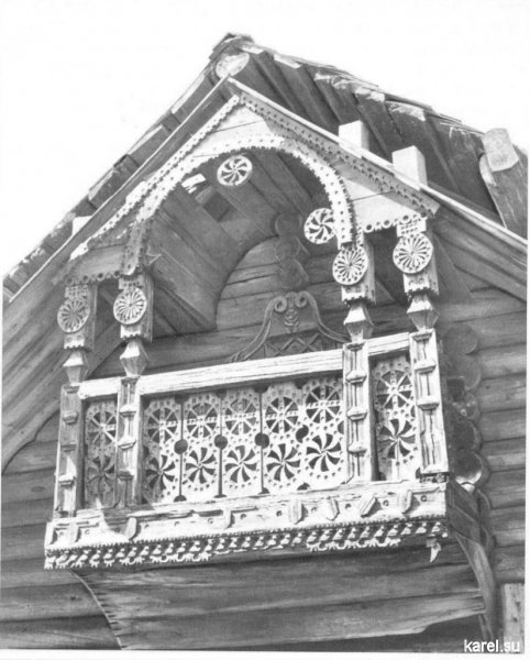 Балкон дома Мемоева.1960-е гг.
